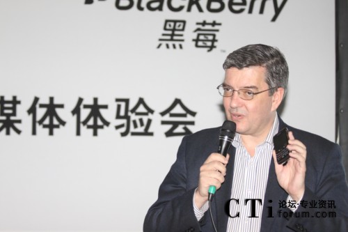 RIM˾Ї(gu)^(q)x(gu) չʾݮ8980 Curve֙C(j)