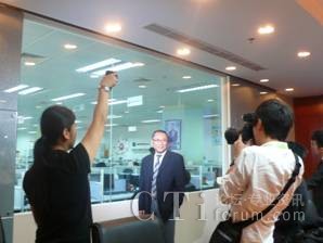 wFϯCEOSЙ(qun)Уӛ߈FB\IĹr